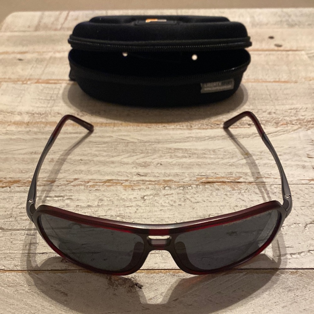 Porsche design P8556. Excellent condition